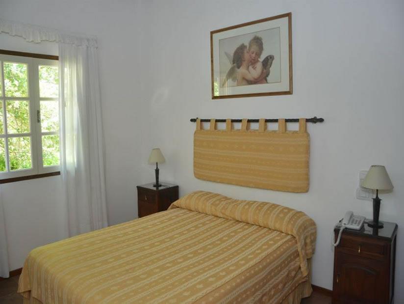Hosteria Sajonia Villa Gesell Extérieur photo